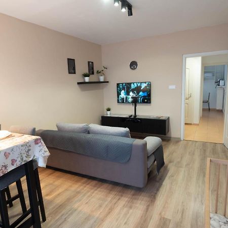 Pajger Apartman Egyetemvaros Печ Екстериор снимка