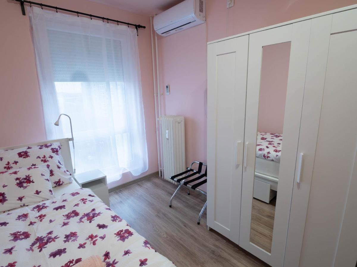 Pajger Apartman Egyetemvaros Печ Екстериор снимка