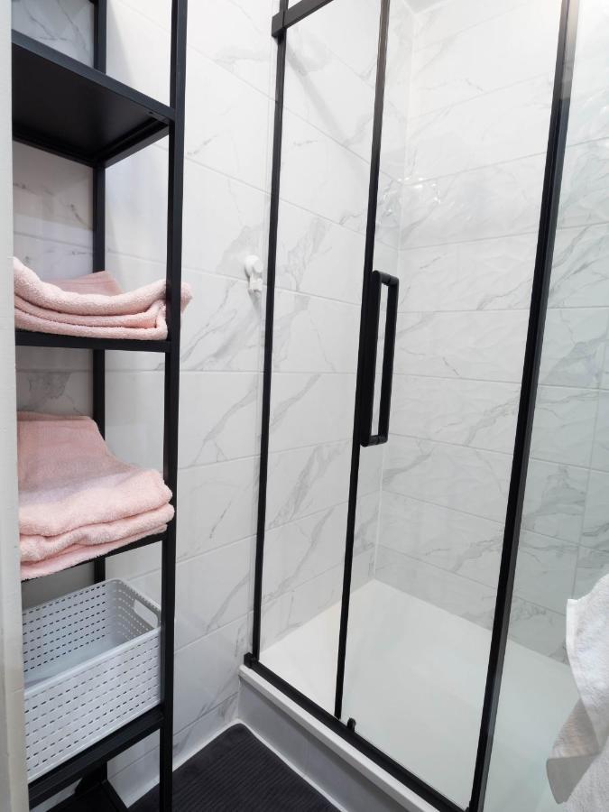 Pajger Apartman Egyetemvaros Печ Екстериор снимка